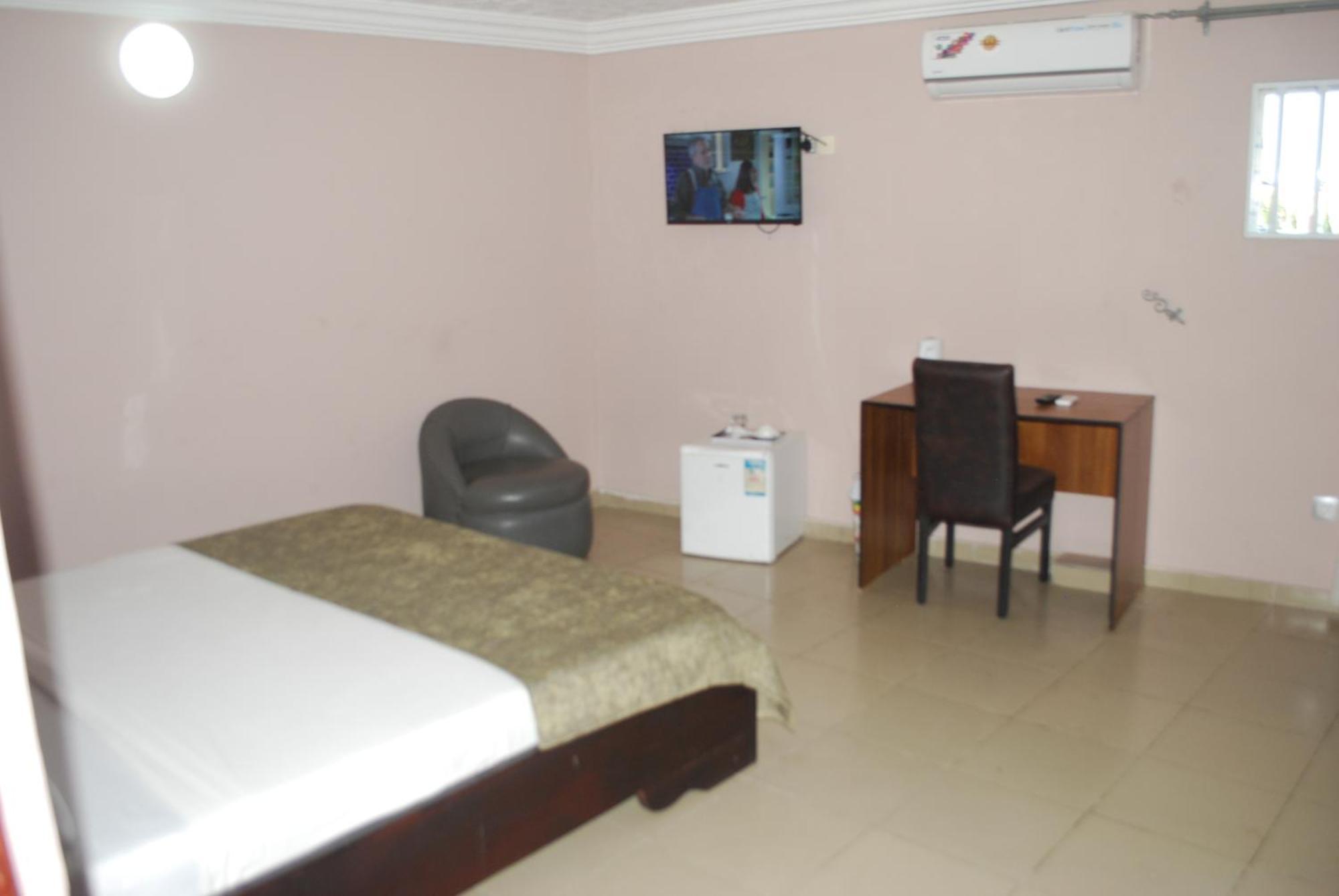 Benin City Center Hotel كوتونو المظهر الخارجي الصورة